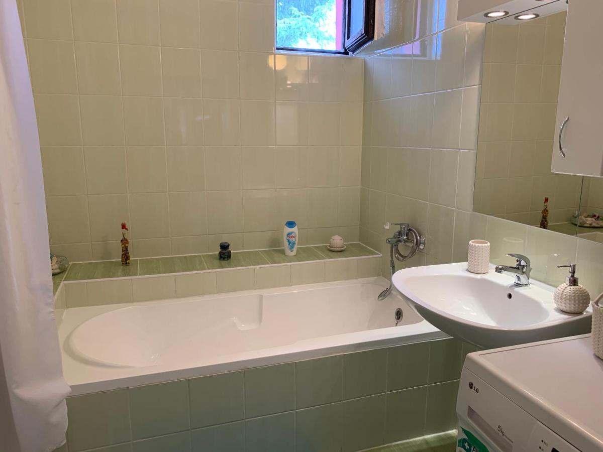 Nagcsalados Rozsa Apartman Balatonlelle Buitenkant foto