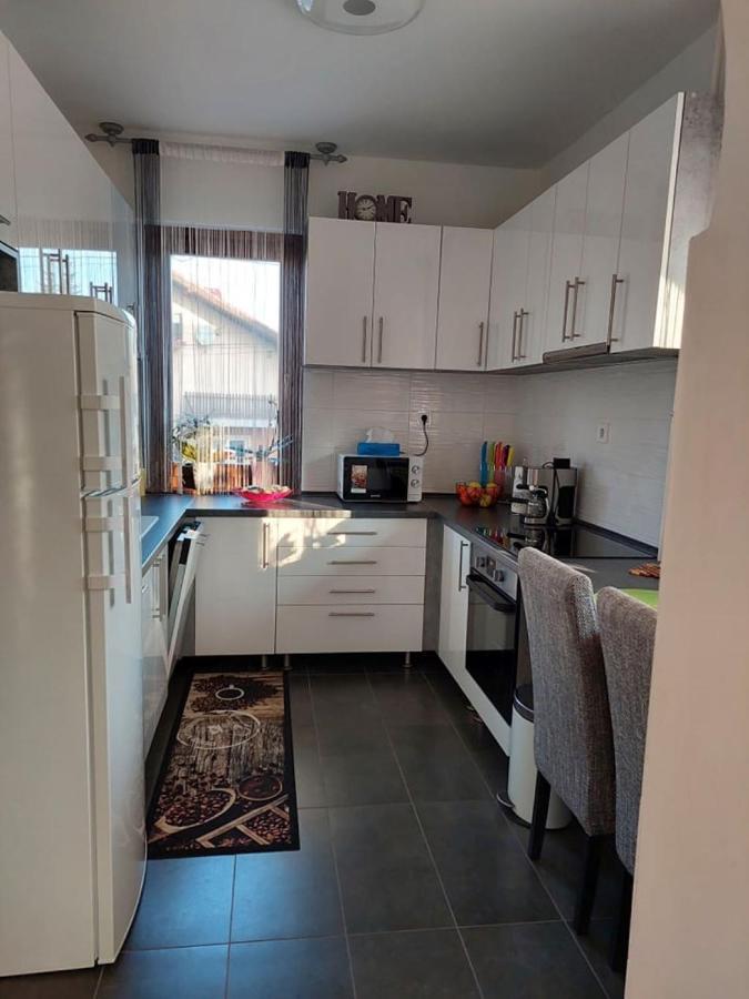 Nagcsalados Rozsa Apartman Balatonlelle Buitenkant foto