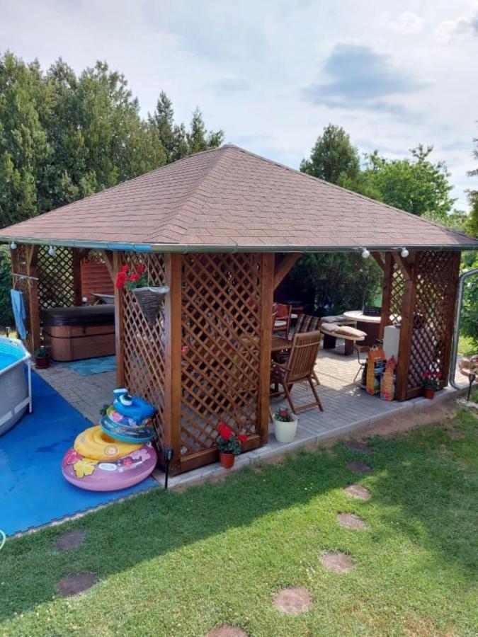 Nagcsalados Rozsa Apartman Balatonlelle Buitenkant foto