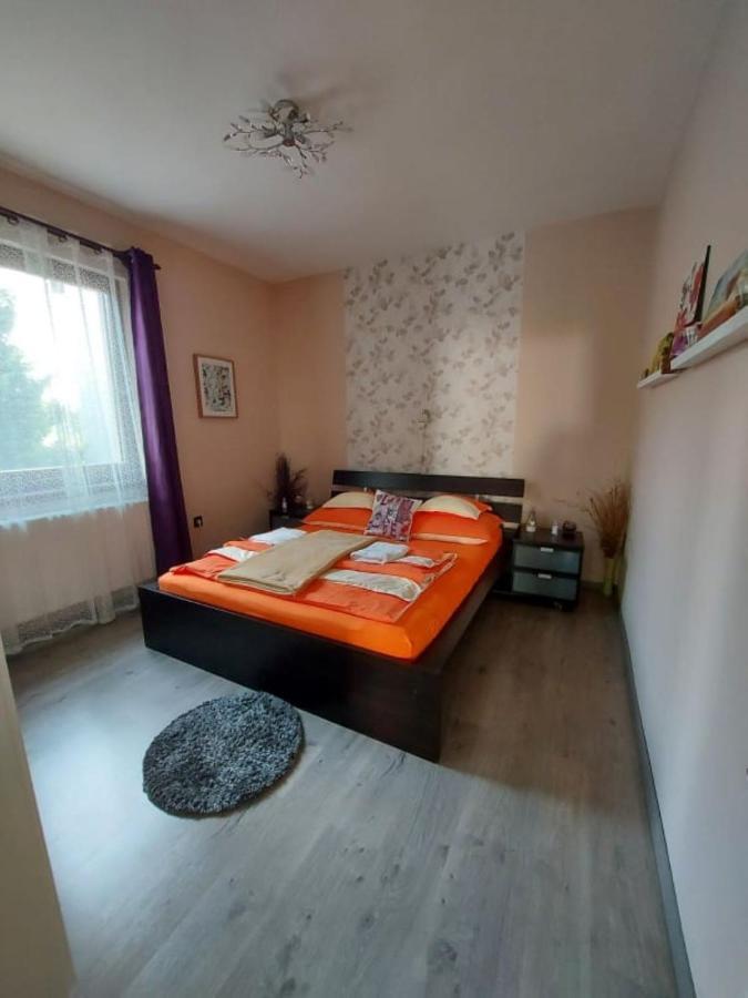 Nagcsalados Rozsa Apartman Balatonlelle Buitenkant foto